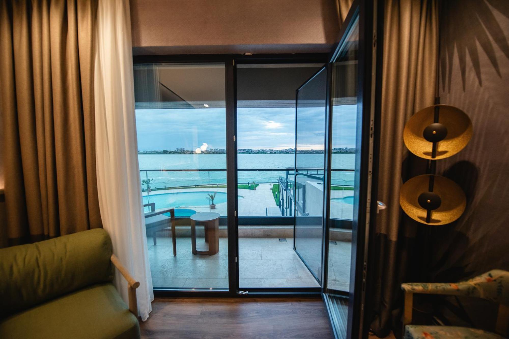 Belinda Hotel Mamaia Adults Only Екстер'єр фото