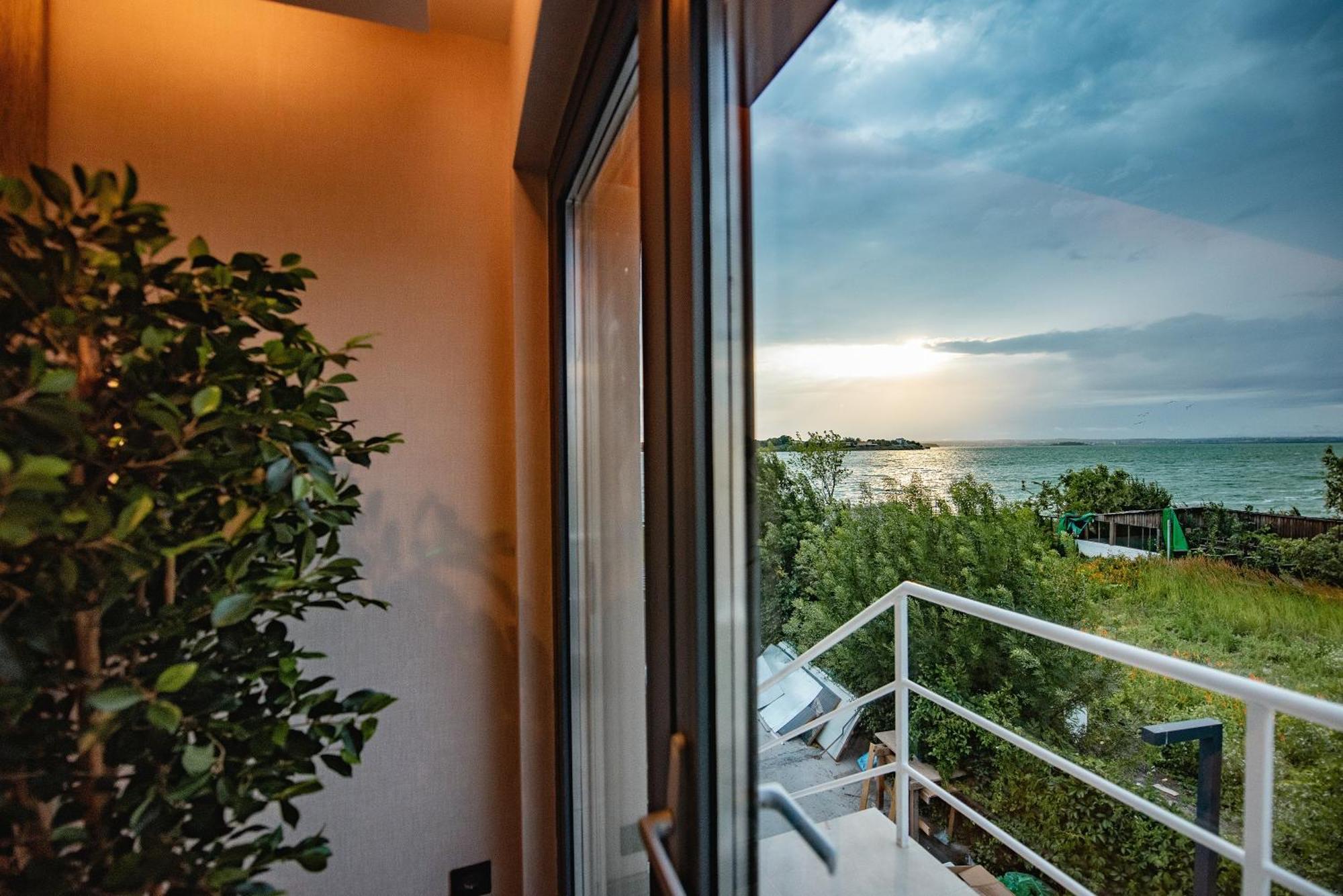 Belinda Hotel Mamaia Adults Only Екстер'єр фото