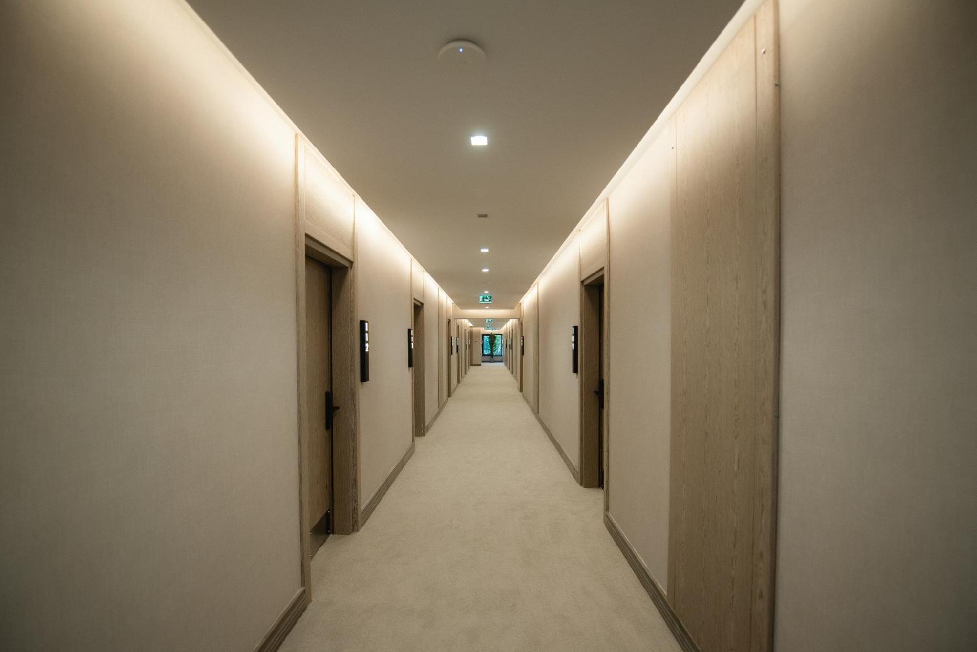 Belinda Hotel Mamaia Adults Only Екстер'єр фото