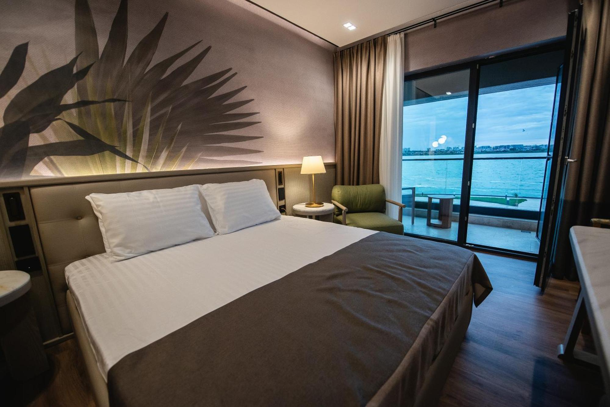 Belinda Hotel Mamaia Adults Only Екстер'єр фото